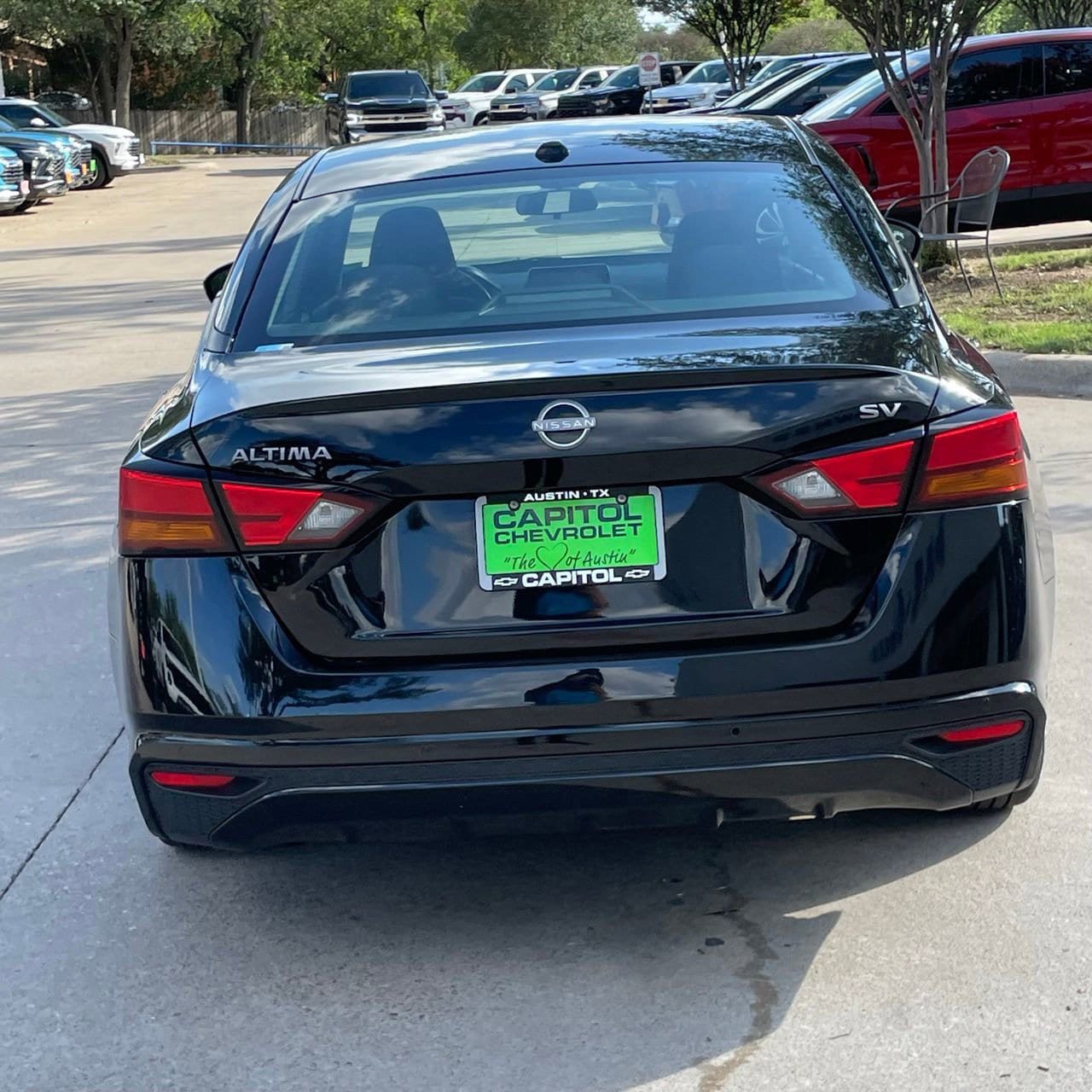 Used 2024 Nissan Altima 2.5 SV FWD image 5