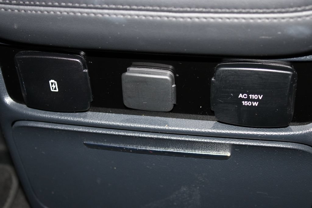 Used 2023 Lincoln Navigator Reserve AWD/4WD image 39