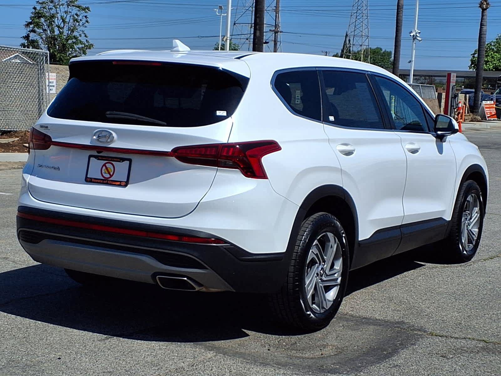 Used 2021 Hyundai Santa Fe SE FWD image 6