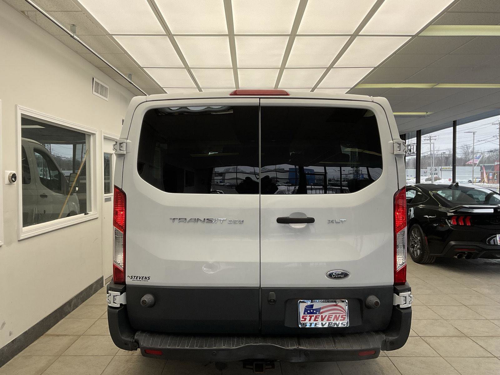 Used 2016 Ford Transit 350 XLT RWD image 6