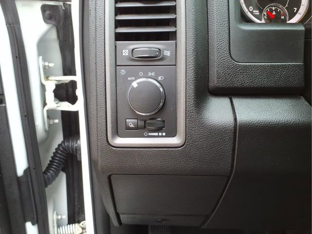 Used 2022 RAM 1500 Tradesman w/ Chrome Appearance Group image 14