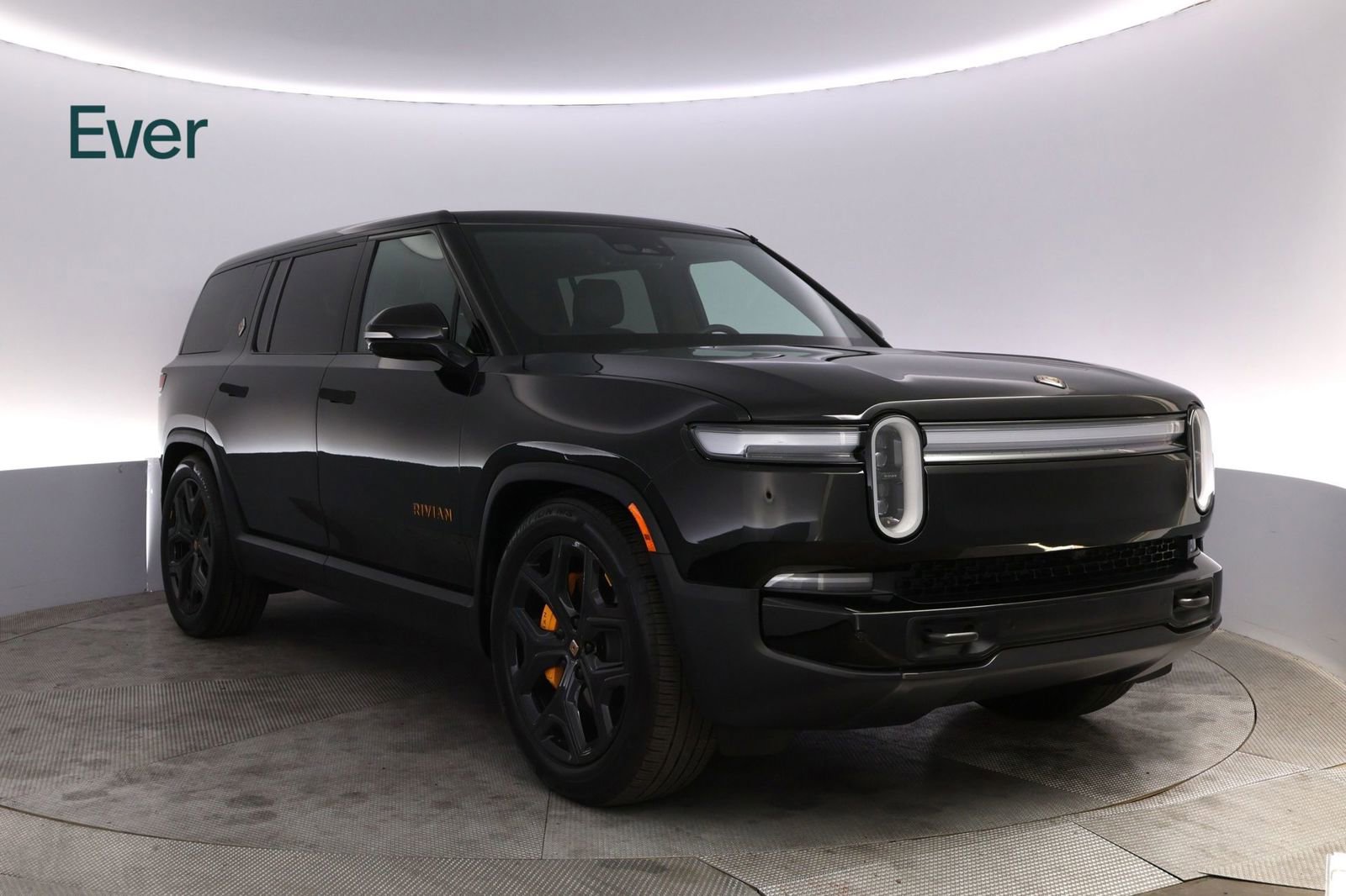 Used 2025 Rivian R1S Premium AWD/4WD image 13