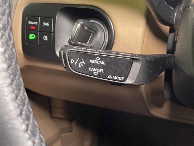 Used 2022 Porsche Cayenne Platinum Edition w/ Premium Package Plus image 43