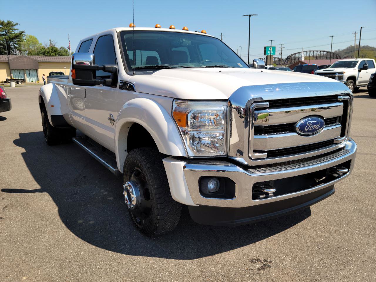 Used 2015 Ford F350 Lariat w/ Lariat Ultimate Package image 3