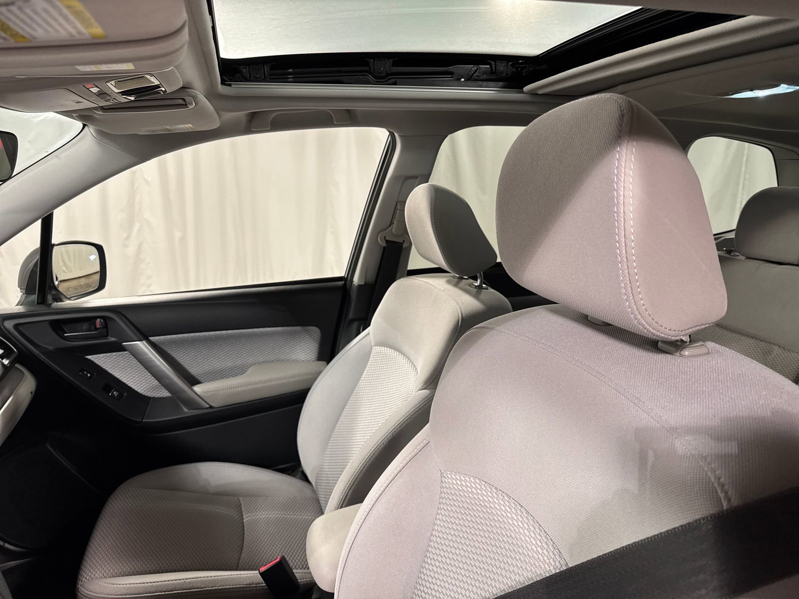 Used 2018 Subaru Forester 2.5i Premium w/ All-Weather Package AWD/4WD image 19