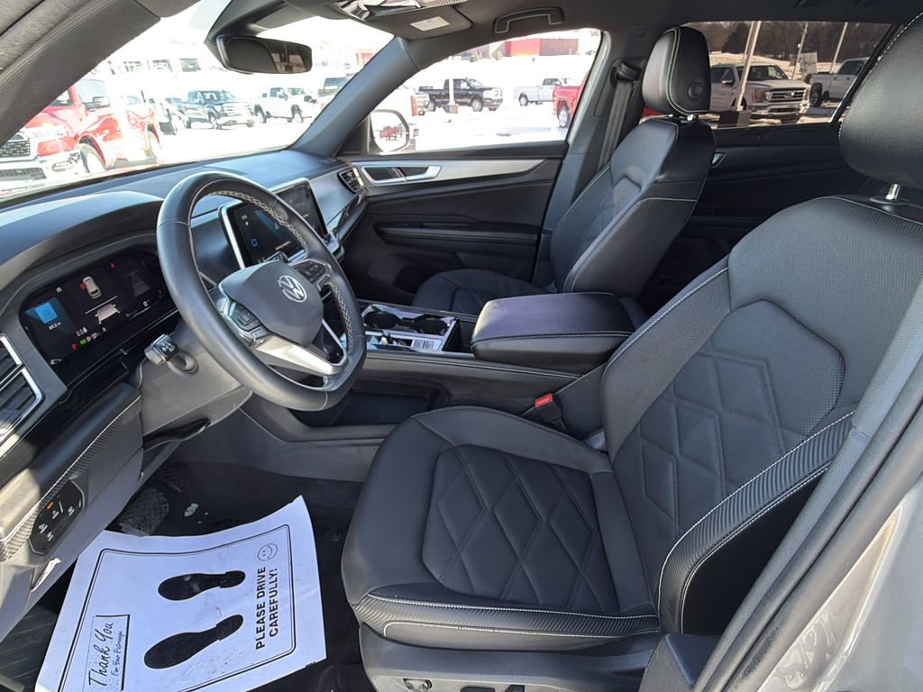 Used 2024 Volkswagen Atlas Cross Sport SE image 19