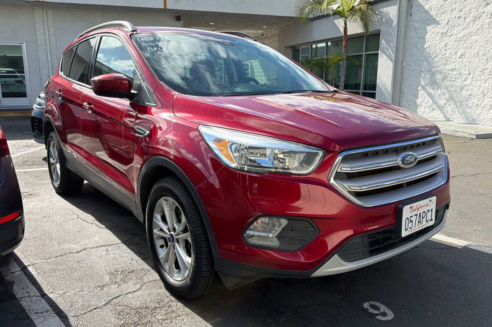 Used 2018 Ford Escape SE AWD/4WD image 2