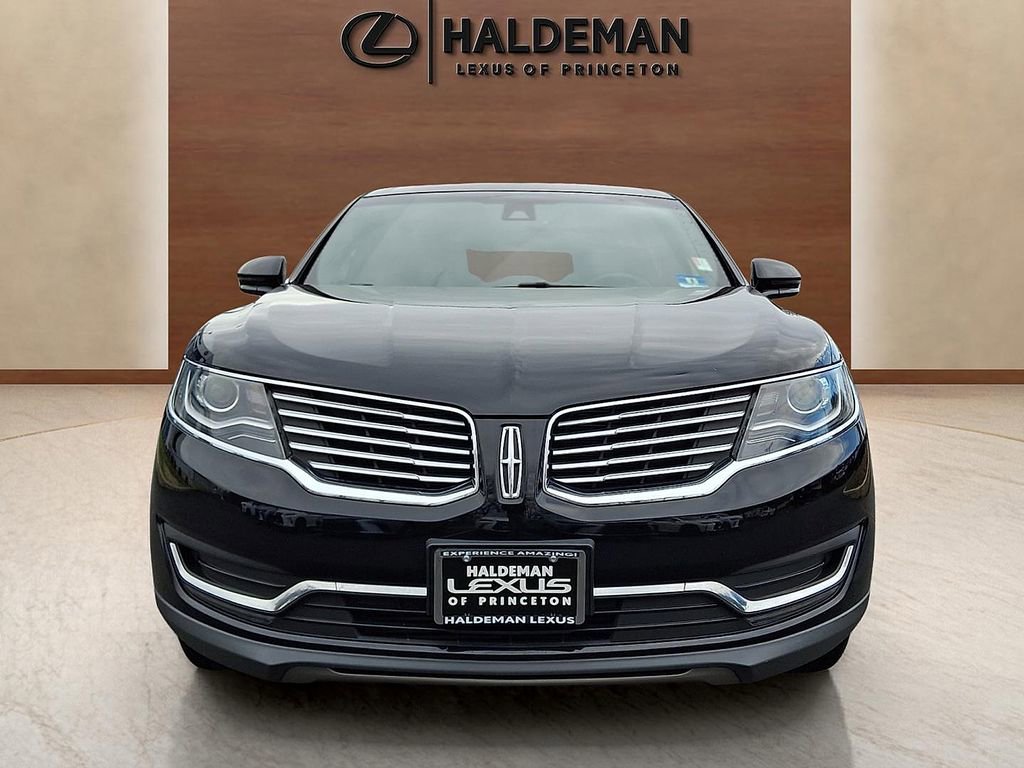 Used 2018 Lincoln MKX Reserve w/ Driver Assistance Package image 2