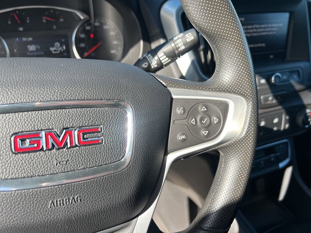 Used 2024 GMC Terrain SLE image 17