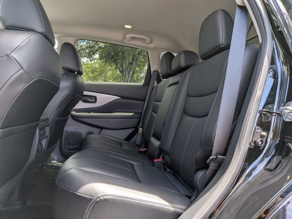 Used 2023 Nissan Murano SV w/ SV Midnight Edition Package AWD/4WD image 16