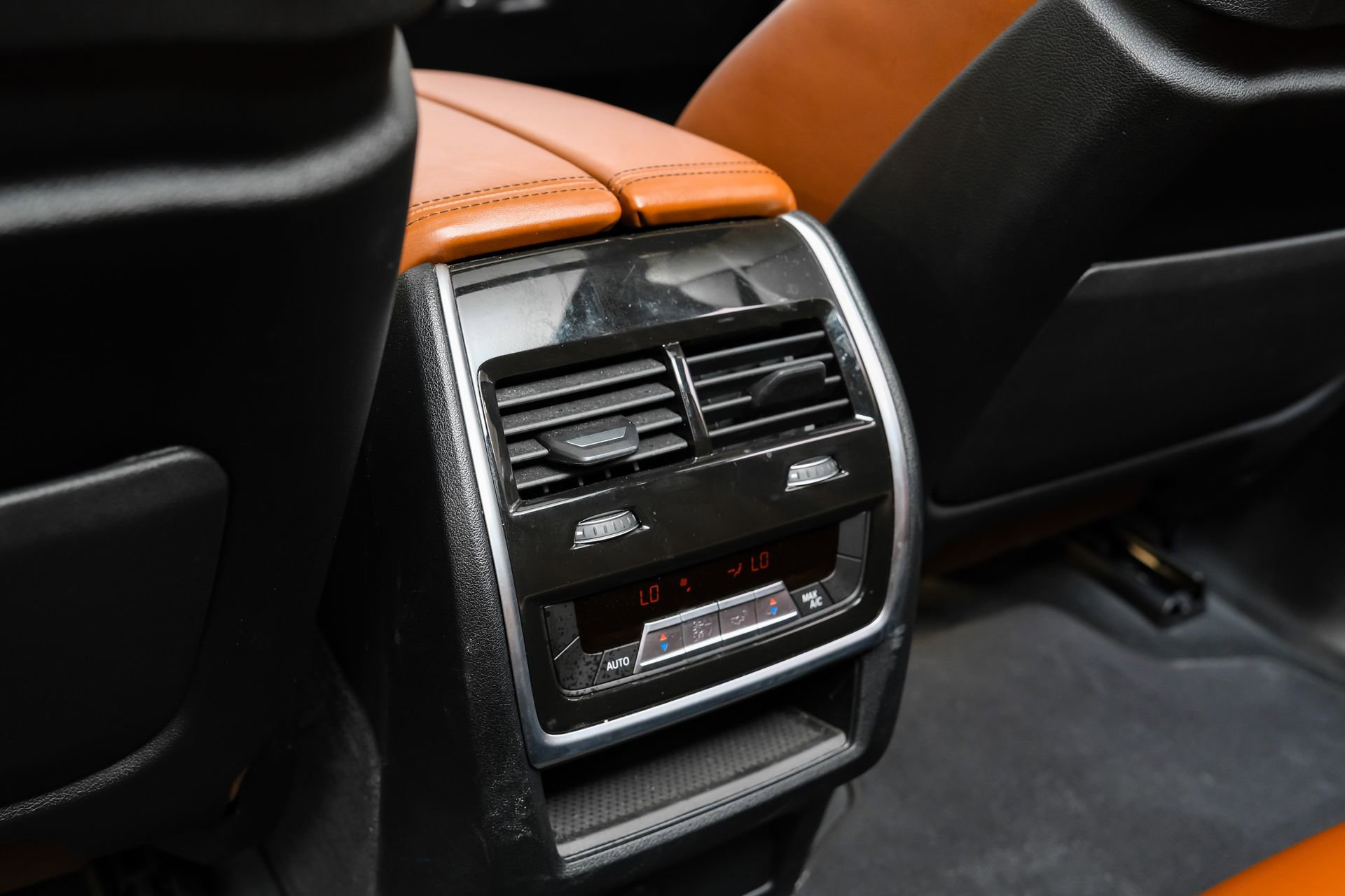 Used 2023 BMW X5 sDrive40i w/ Executive Package image 43