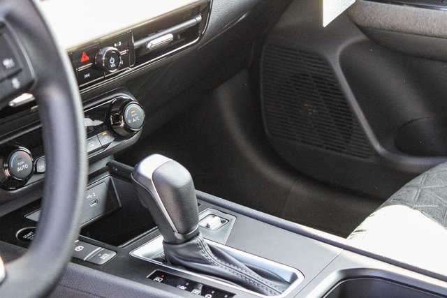 New 2026 Nissan Kicks SV image 23