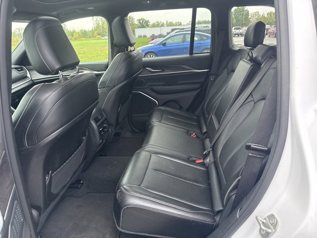 Used 2024 Jeep Grand Cherokee Limited 4xe image 8