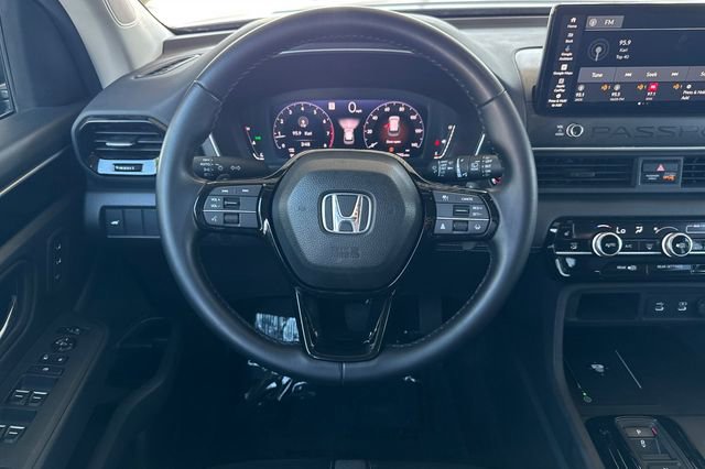 Certified 2026 Honda Passport RTL image 18