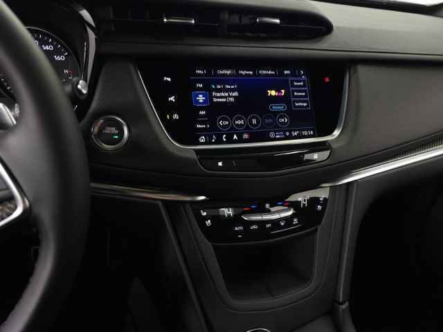 New 2026 Cadillac XT5 Sportv w/ LPO, Floor Liner Package AWD/4WD image 22
