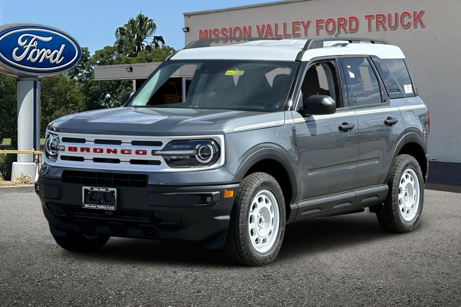 New 2024 Ford Bronco Sport Heritage w/ Heritage Convenience Package image 8