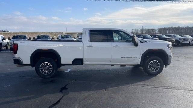Used 2024 GMC Sierra 3500 SLE w/ SLE Convenience Package image 9