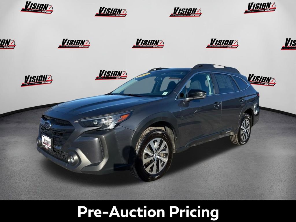 Used 2023 Subaru Forester Premium image 1