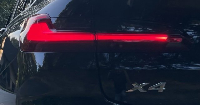 Used 2023 BMW X4 xDrive30i w/ Convenience Package image 9