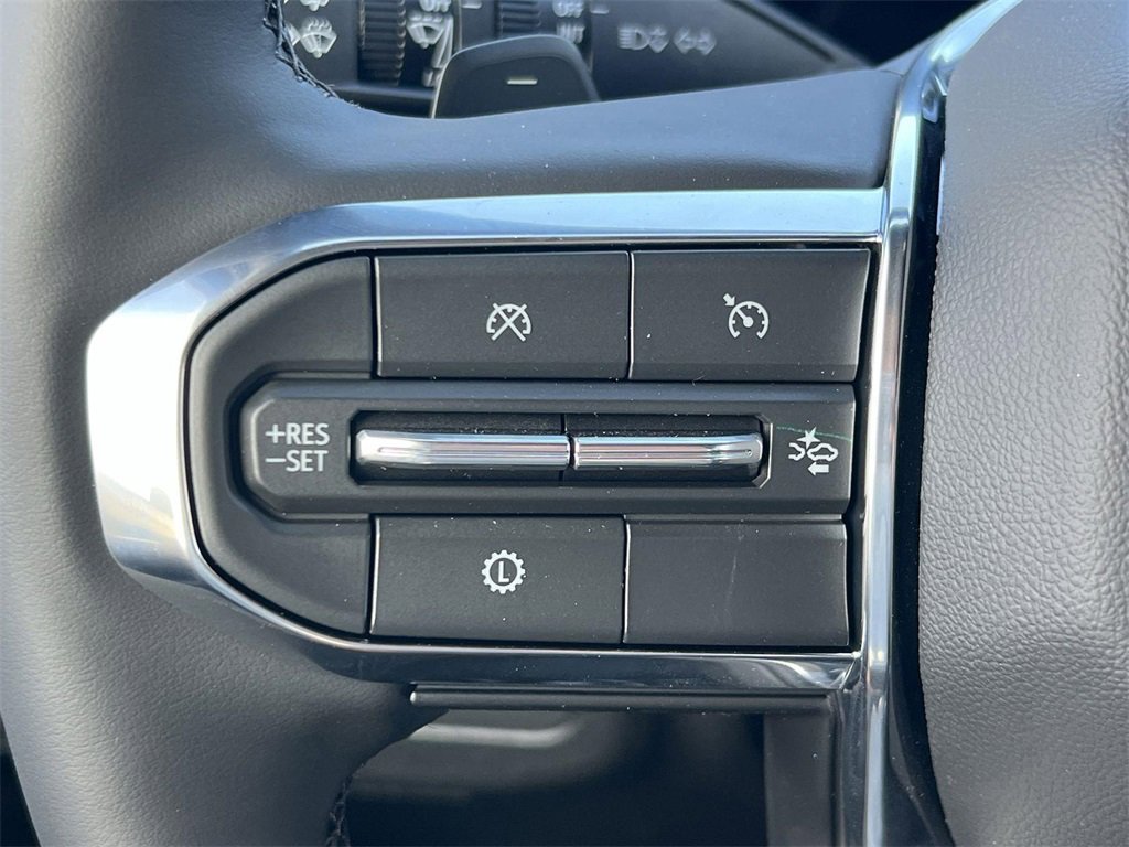 New 2026 GMC Yukon Denali w/ Sun & Power Step Package image 13