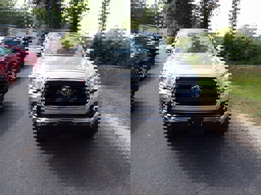 Used 2022 Toyota Tacoma 4x4 Double Cab image 4