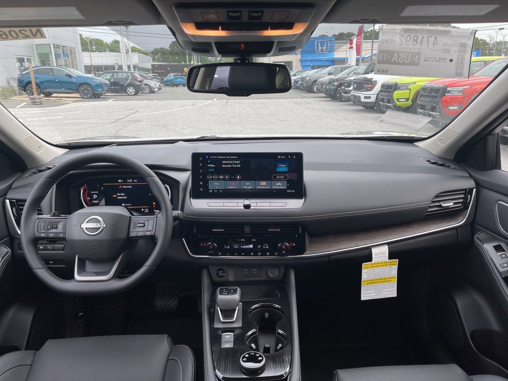 New 2026 Nissan Rogue Platinum image 6