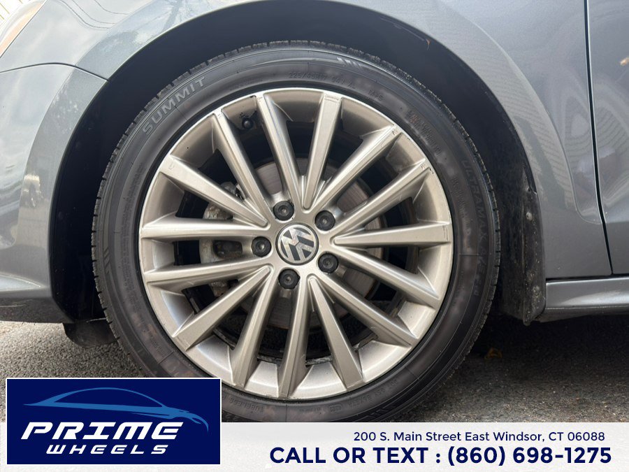 Used 2015 Volkswagen Jetta Sport FWD image 22