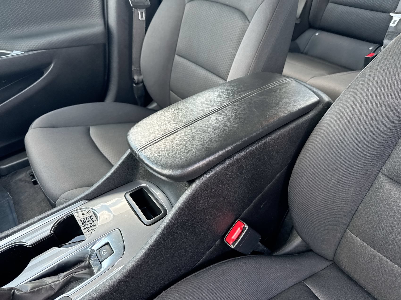 Used 2025 Chevrolet Malibu LT FWD image 19