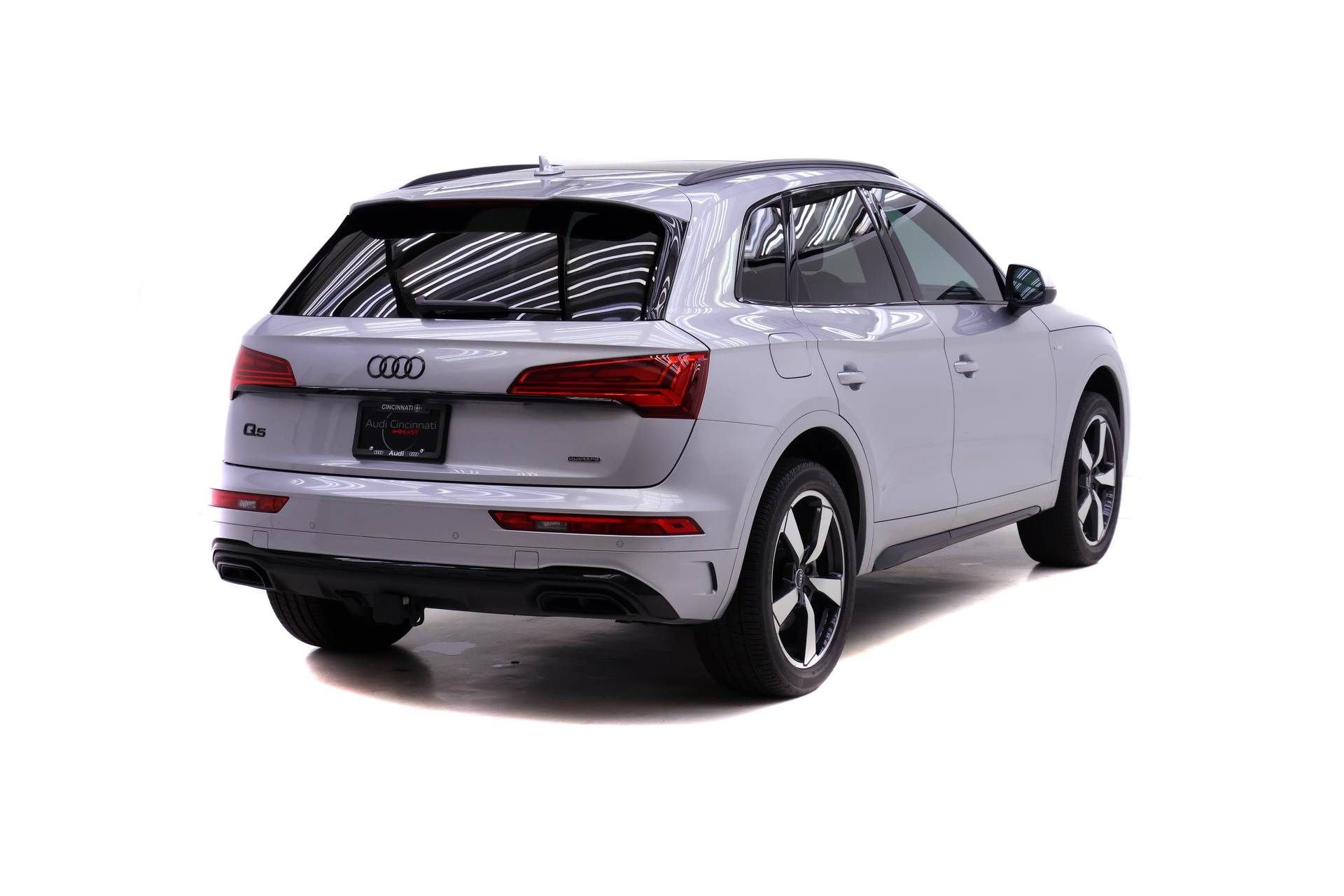 Certified 2023 Audi Q5 2.0T Premium Plus w/ Premium Plus Package AWD/4WD image 4
