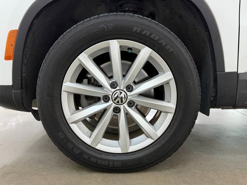 Used 2017 Volkswagen Tiguan Wolfsburg Edition image 12