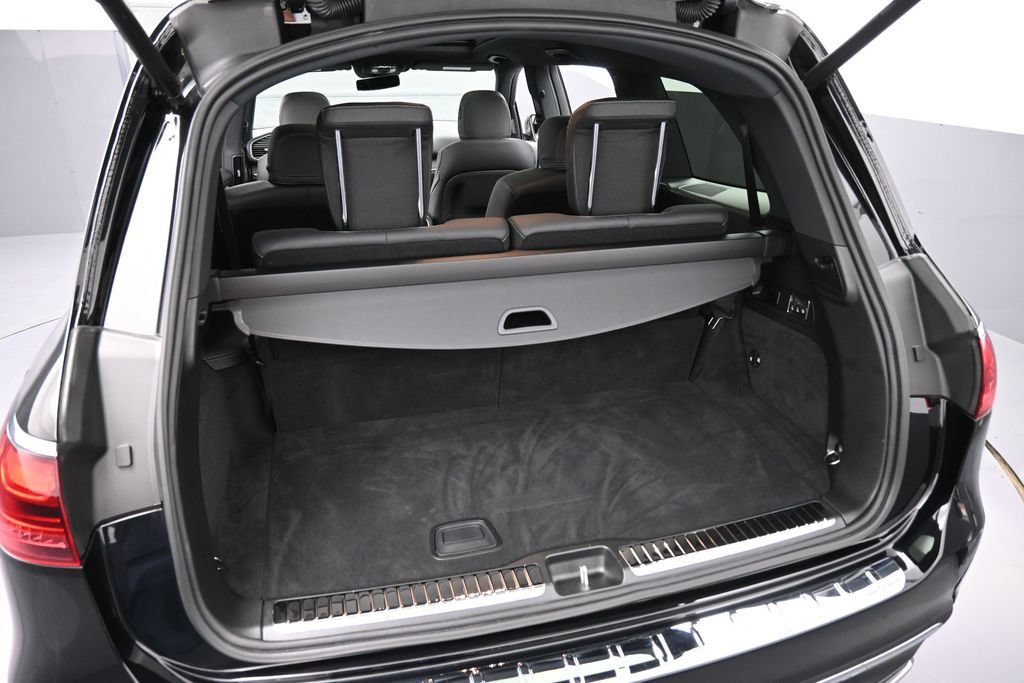 Used 2025 Mercedes-Benz GLS 450 4MATIC image 35