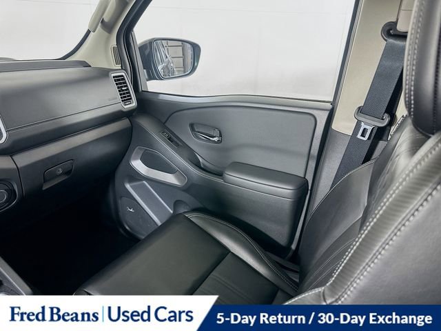Used 2024 Nissan Frontier SL w/ Technology Package AWD/4WD image 25