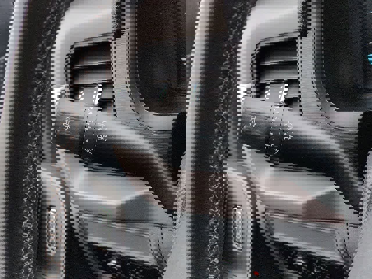 Used 2024 Ford F150 XLT image 25