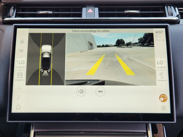 Used 2025 Land Rover Range Rover Velar Dynamic SE image 13