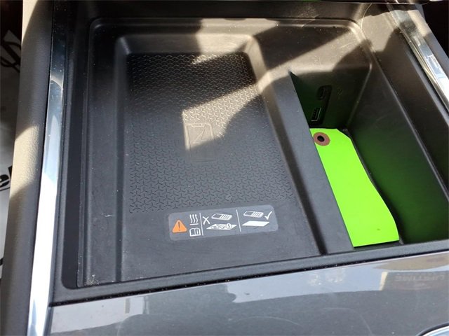 Used 2025 GMC Acadia Elevation image 22