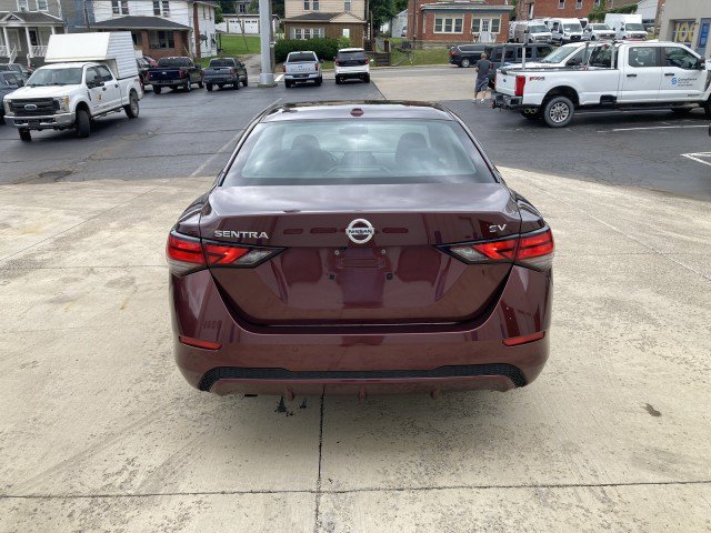 Used 2022 Nissan Sentra SV FWD image 12