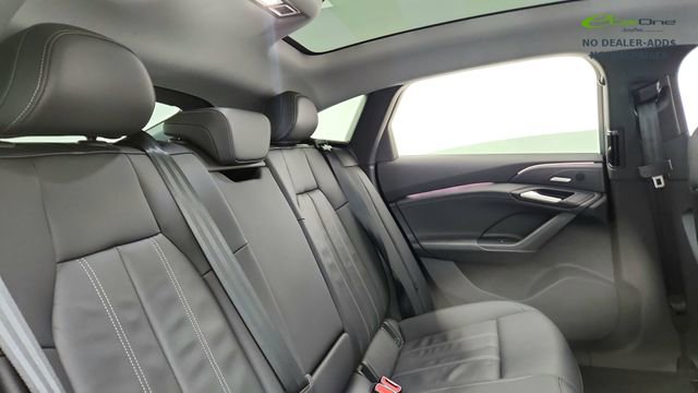 Used 2025 Audi A6 e-tron Premium Plus w/ Premium Plus RWD image 25