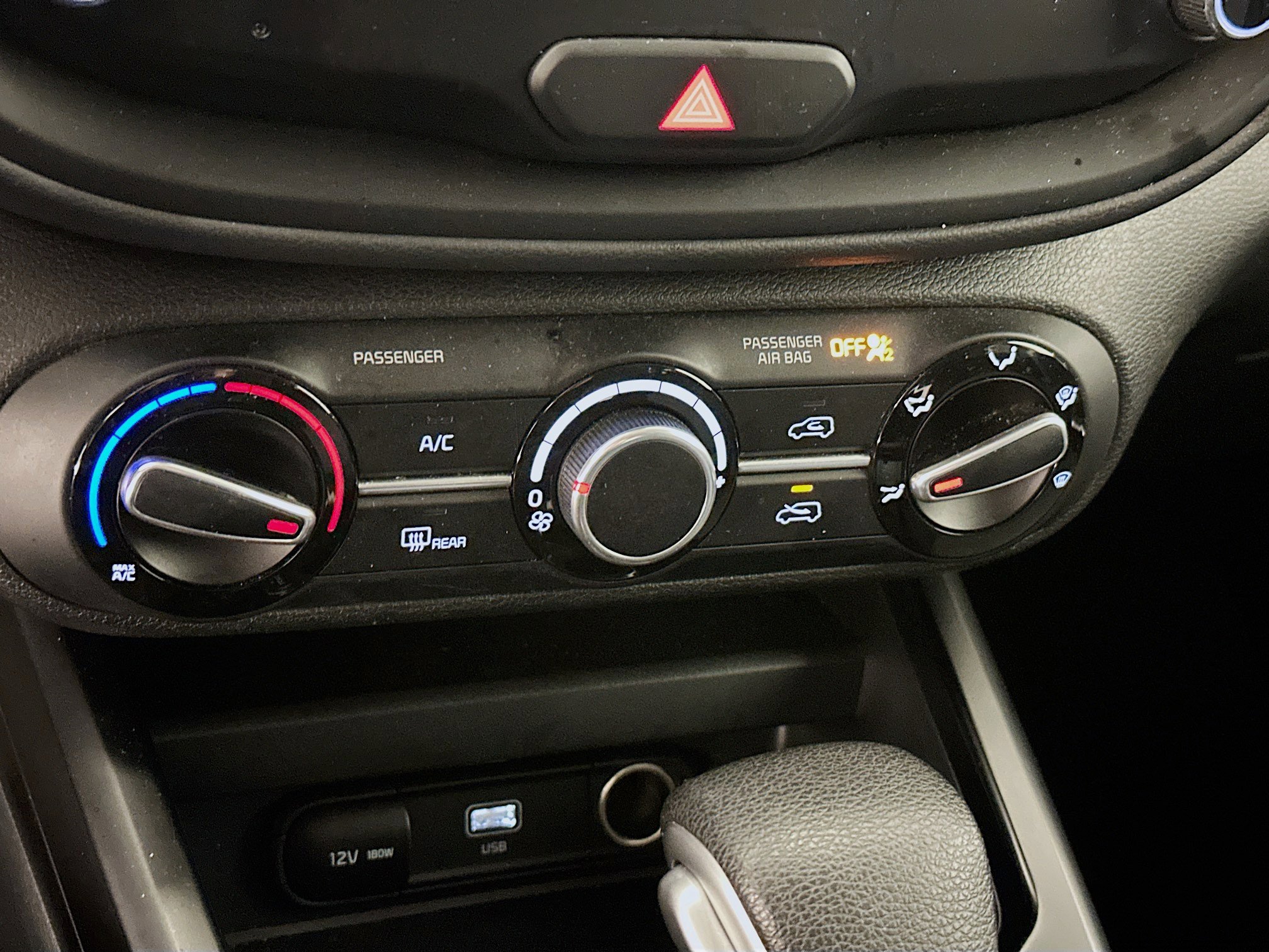 Used 2025 Kia Soul LX w/ LX Technology Package image 23