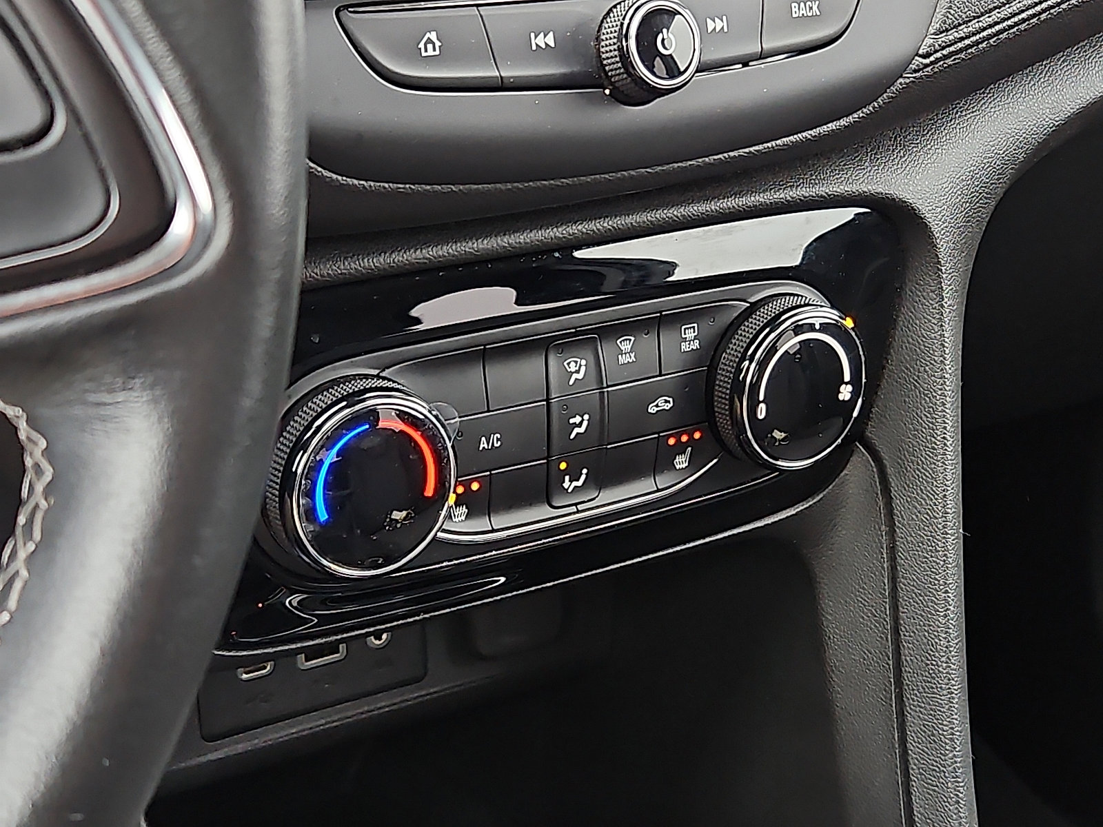 Certified 2023 Buick Encore GX Preferred w/ Cold Weather Comfort Package image 15