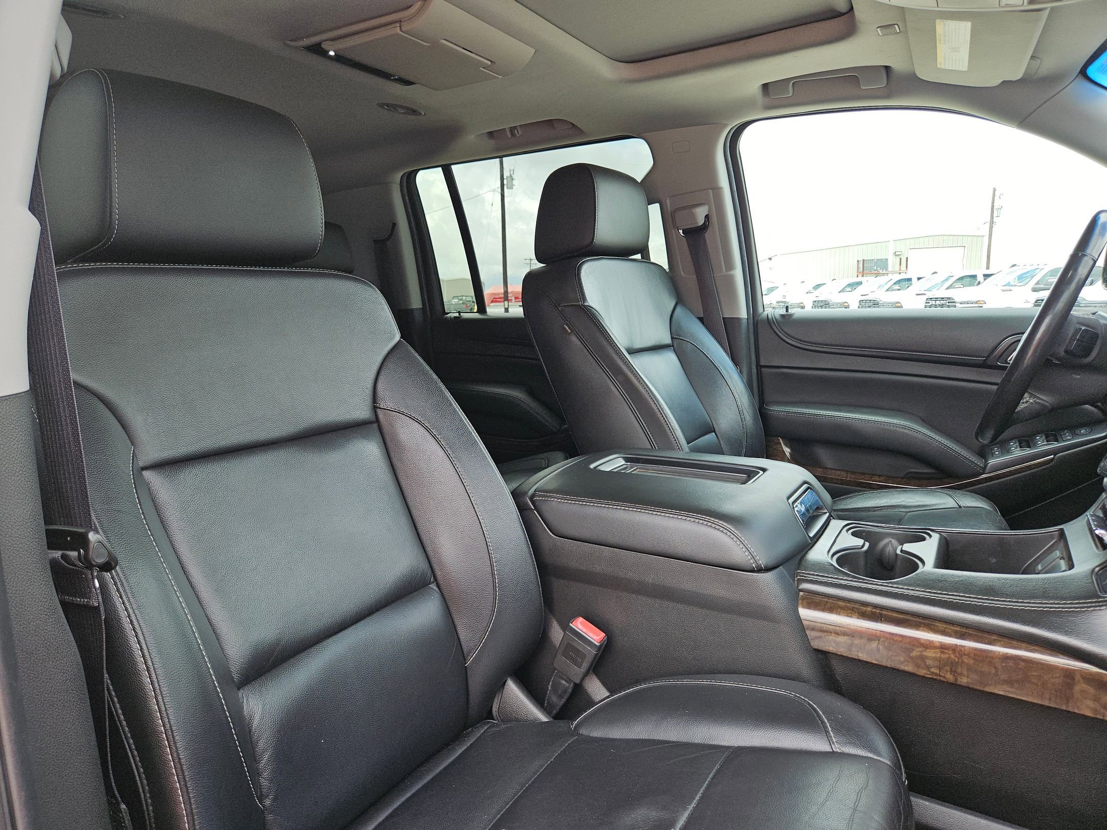 Used 2018 Chevrolet Suburban LT AWD/4WD image 30