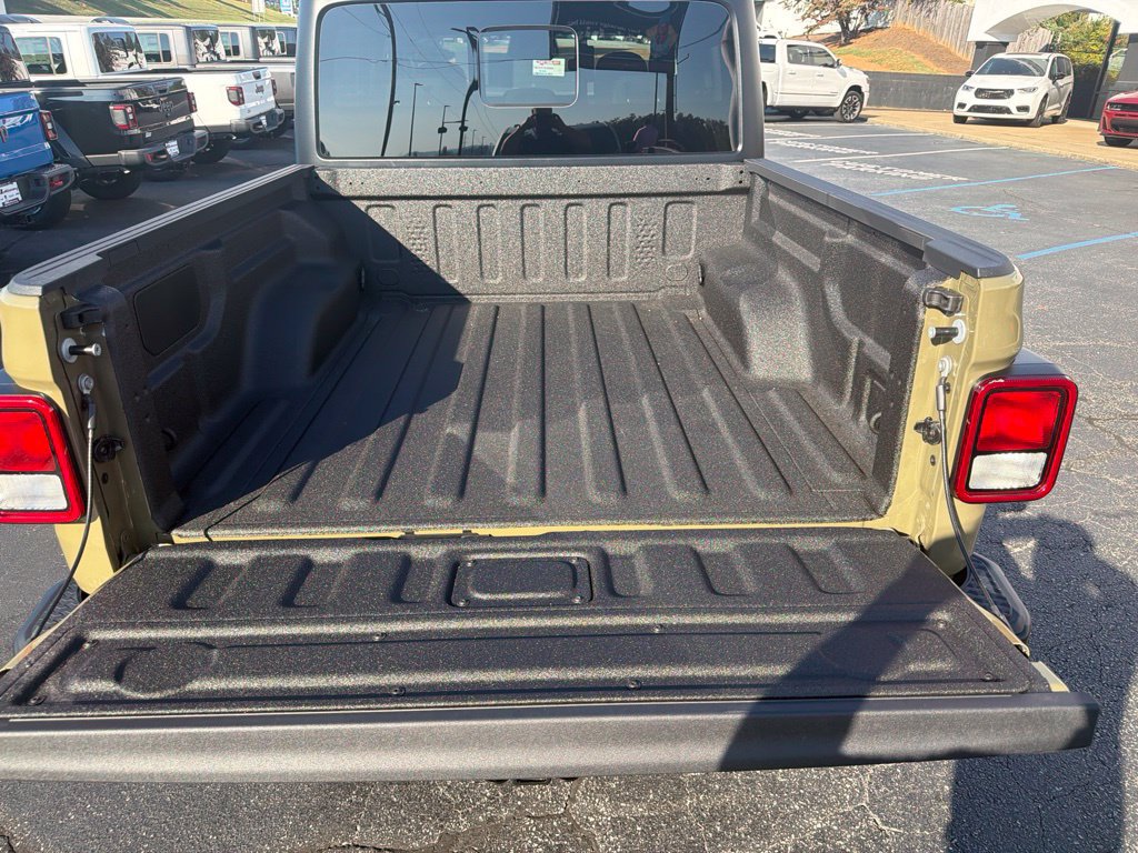 New 2027 Jeep Gladiator Sport AWD/4WD image 11