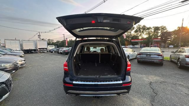 Used 2017 Mercedes-Benz GLS 450 4MATIC image 19