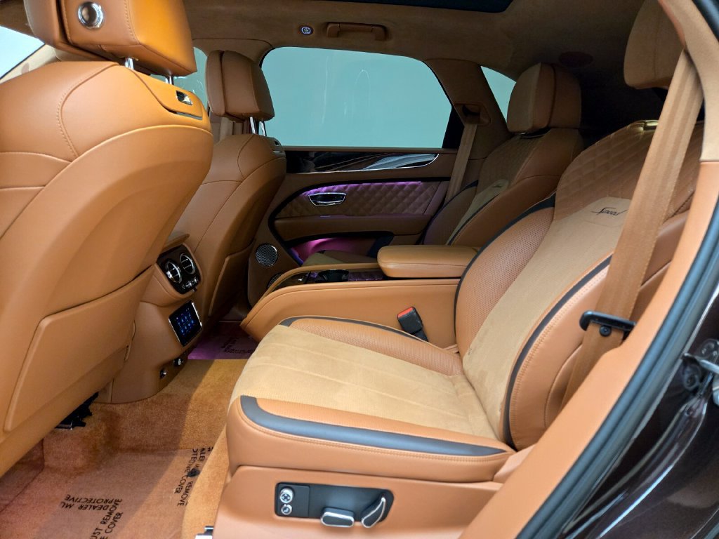 Certified 2023 Bentley Bentayga Speed AWD/4WD image 17