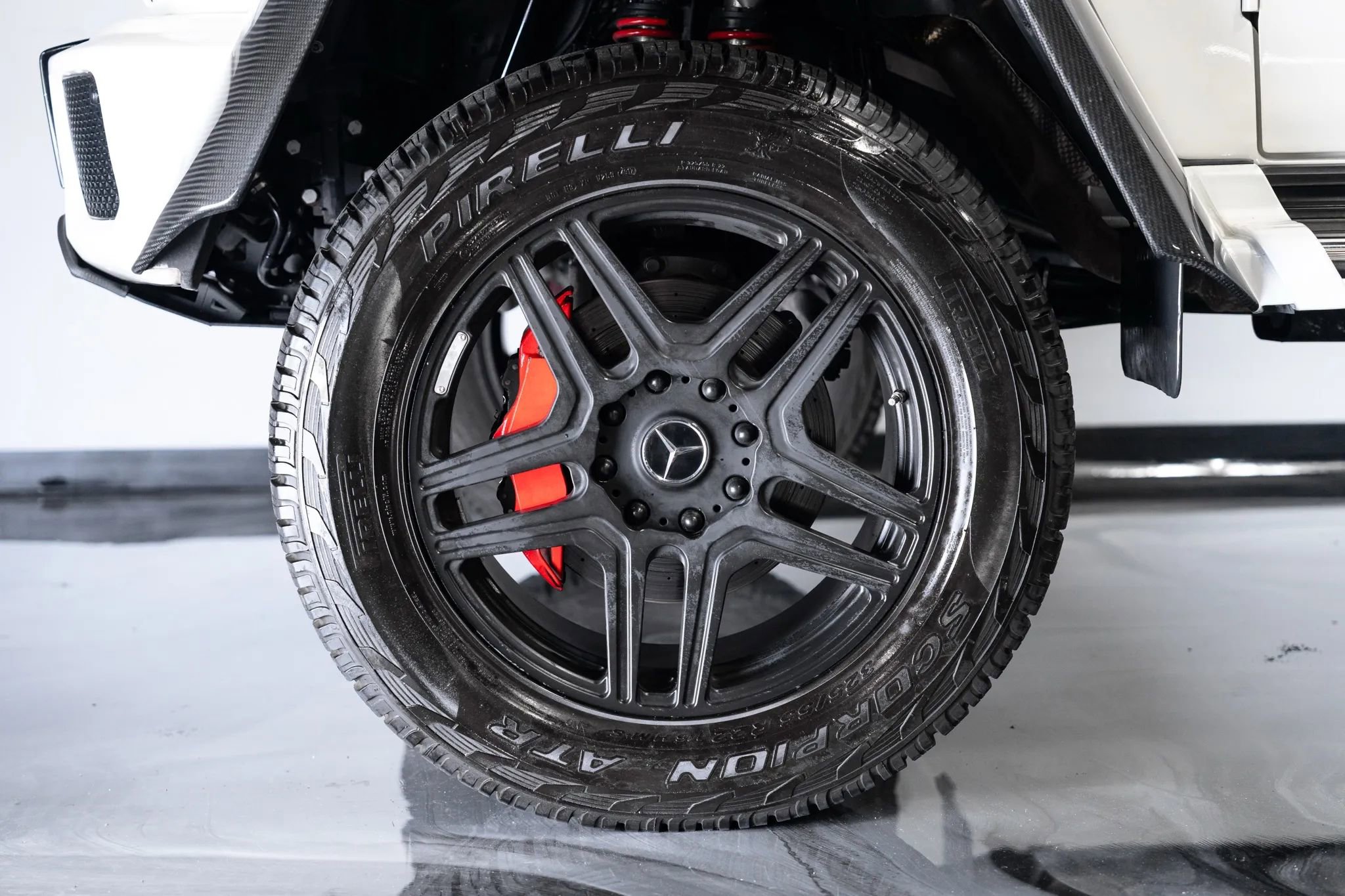 Used 2017 Mercedes-Benz G 550 Squared image 35