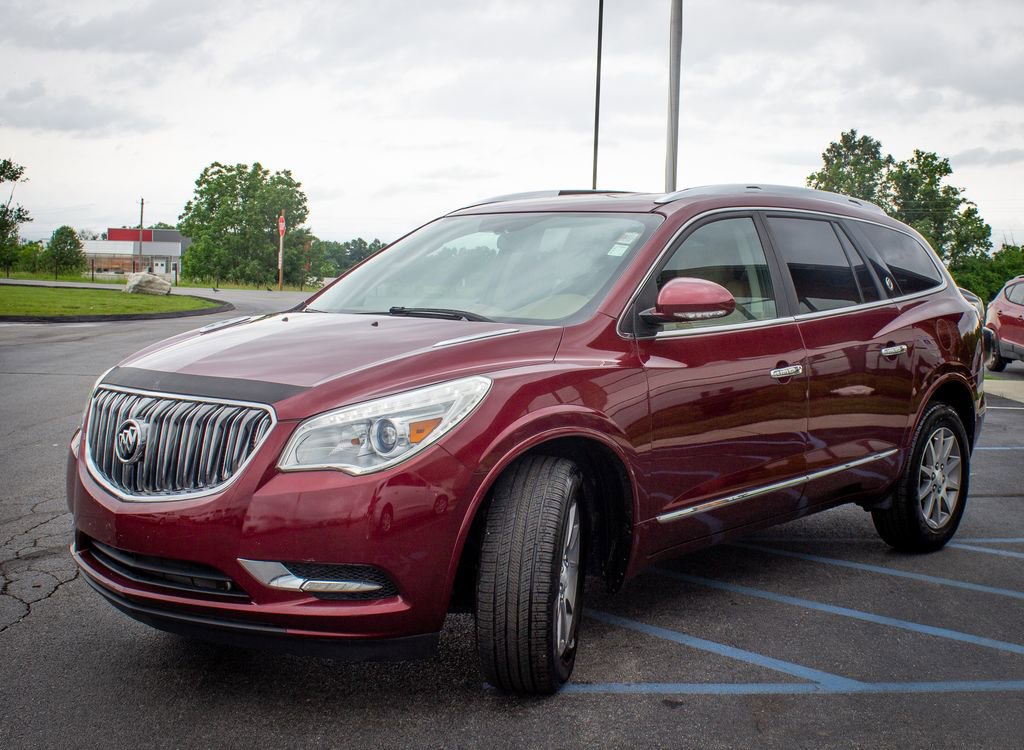 Used 2017 Buick Enclave Leather FWD image 4