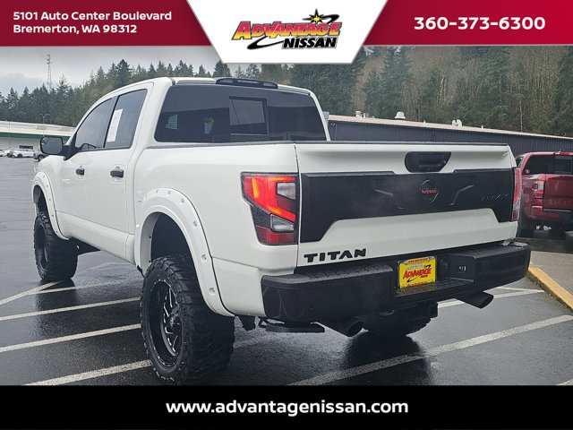 Used 2021 Nissan Titan PRO-4X w/ Pro-4x Convenience Package image 3