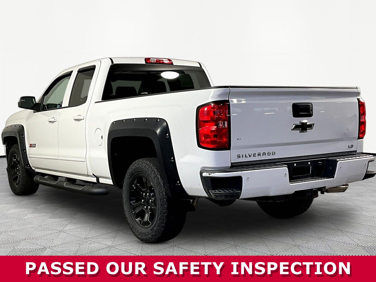 Used 2019 Chevrolet Silverado 1500 LT w/ All Star Edition AWD/4WD image 4