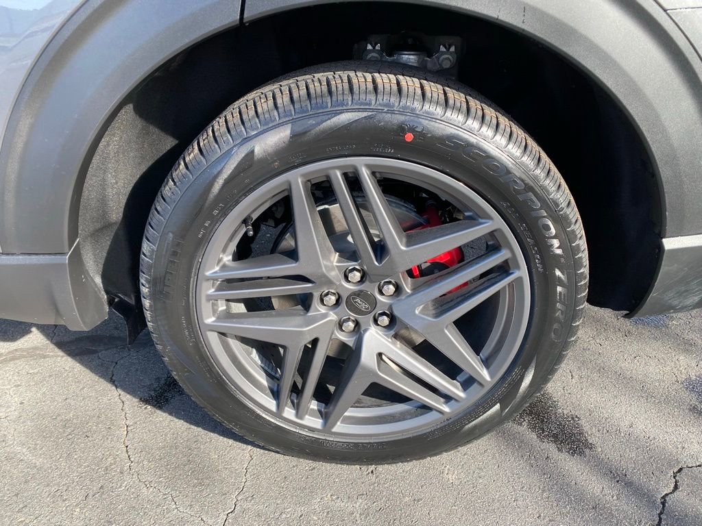 New 2026 Ford Explorer ST w/ Sun And Sound Package image 33