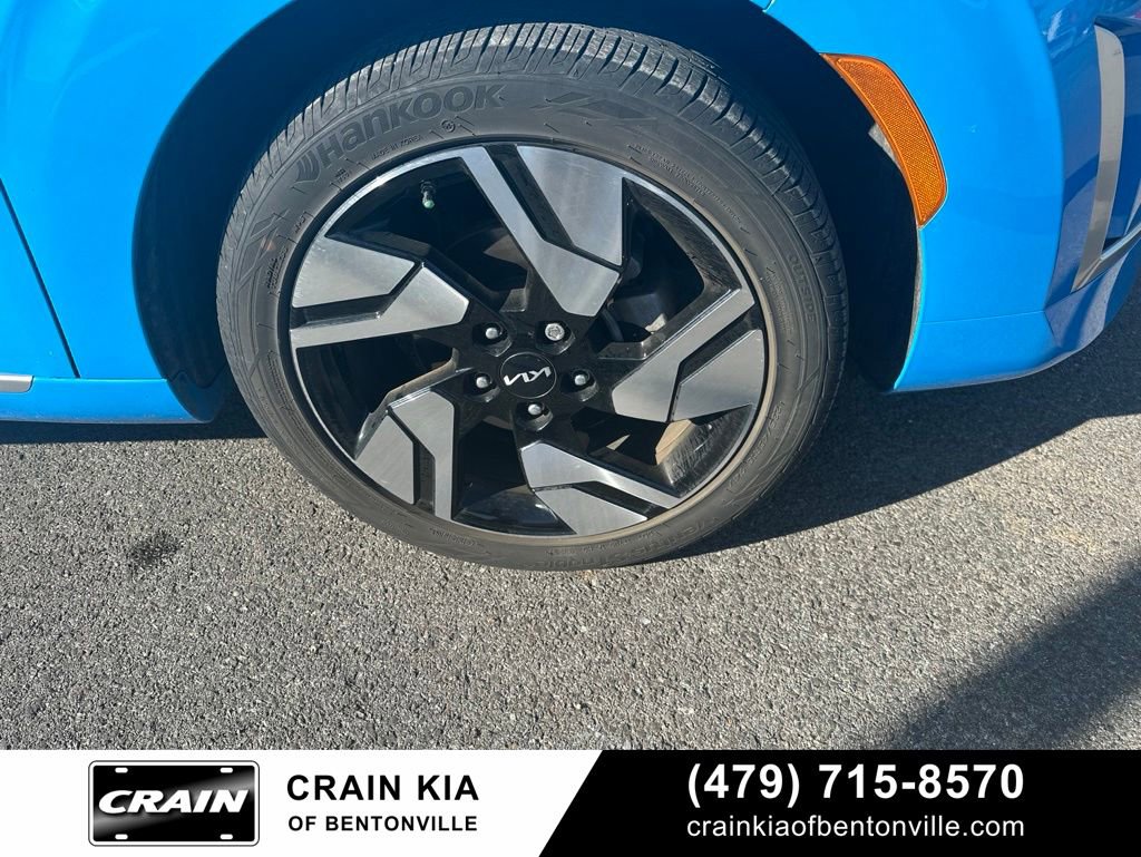 Certified 2024 Kia Soul GT-Line FWD image 9