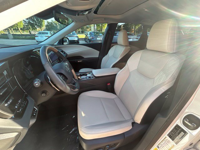Used 2024 Lexus RX 350 AWD image 17